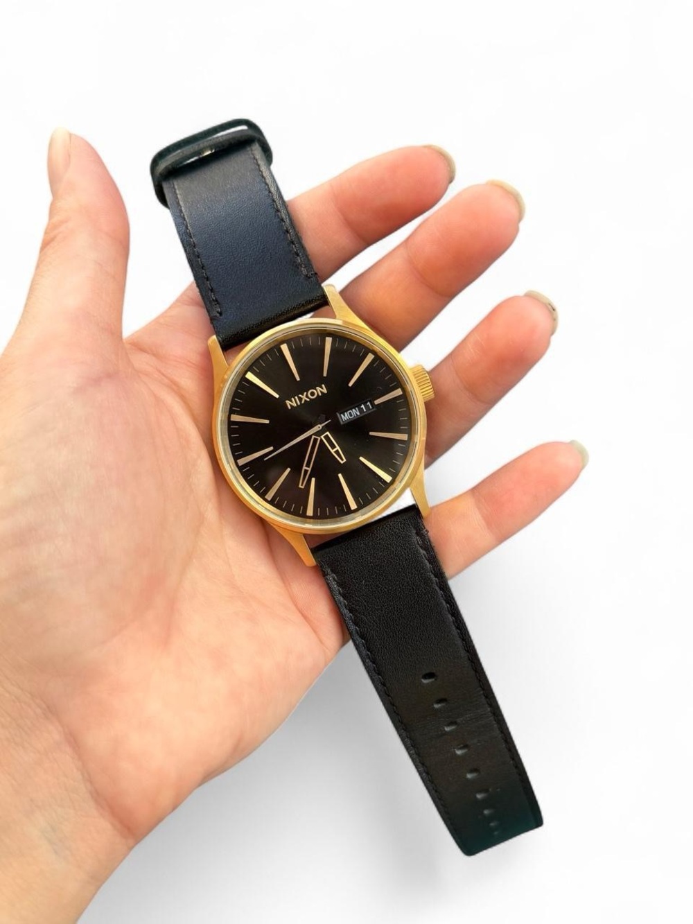Nixon Men's Sentry Leather Watch